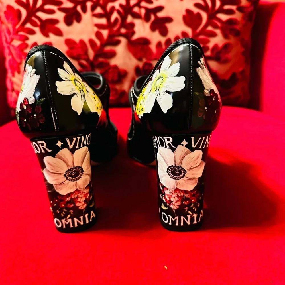 Dolce & Gabbana Mary Jane Heels - Picture 3 of 14